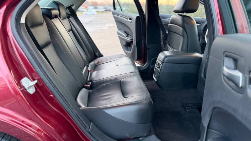 2016 Chrysler 300 Limited