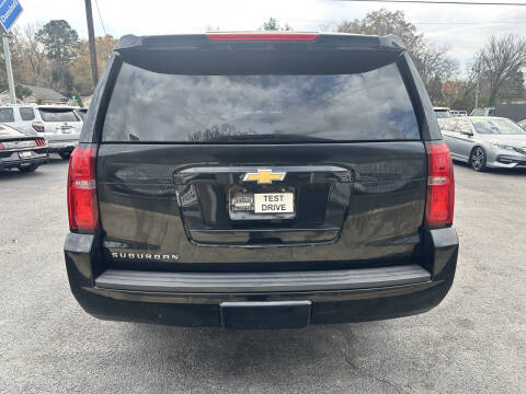 2017 Chevrolet Suburban LT