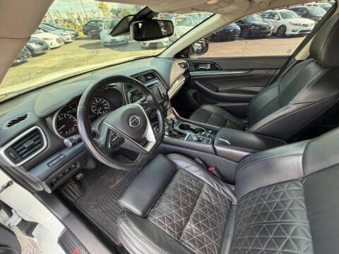 2020 Nissan Maxima Platinum
