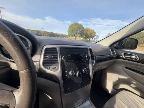 2011 Jeep Grand Cherokee Laredo