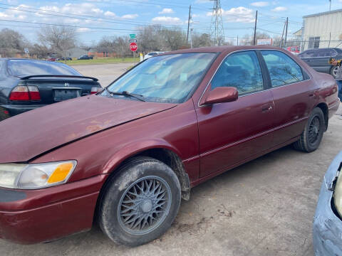 1999 Toyota Camry for sale at Ody's Autos in Houston TX