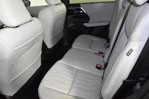 2025 Mitsubishi Outlander SEL