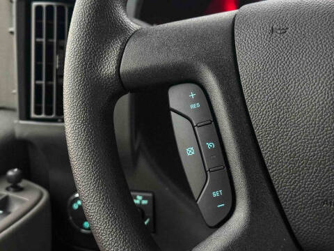 2025 Chevrolet Express 2500