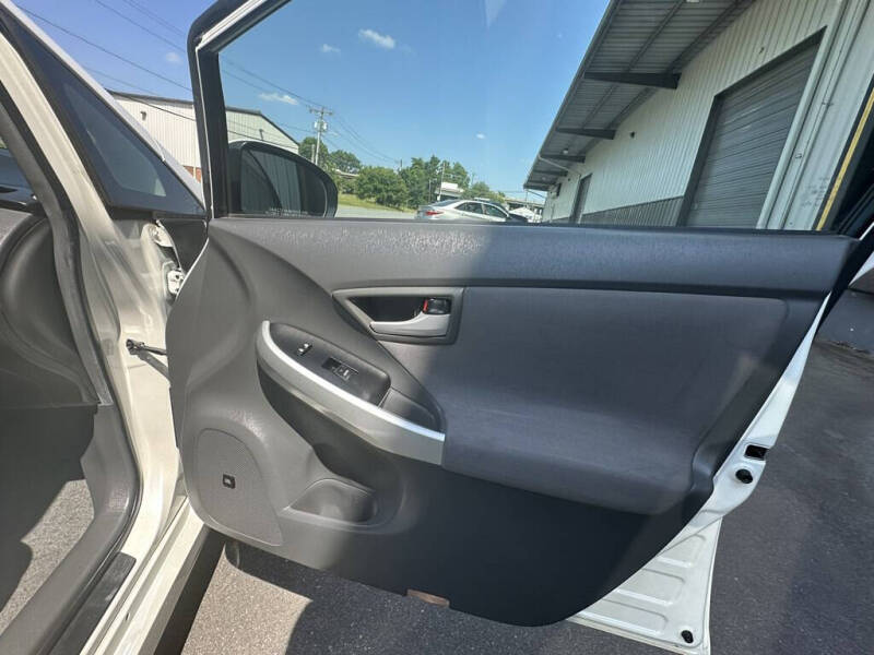 2011 Toyota Prius One