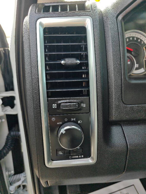 2023 RAM 1500 Classic SLT