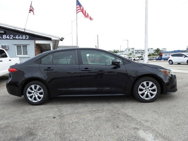 2021 Toyota Corolla  - $17,900