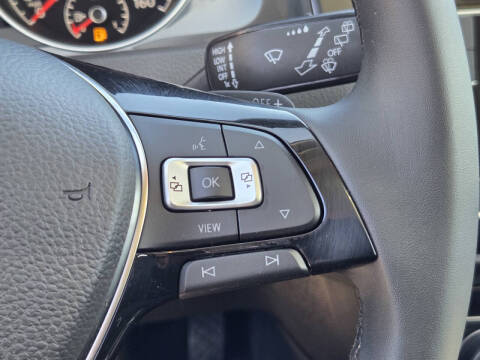 2021 Volkswagen Golf TSI