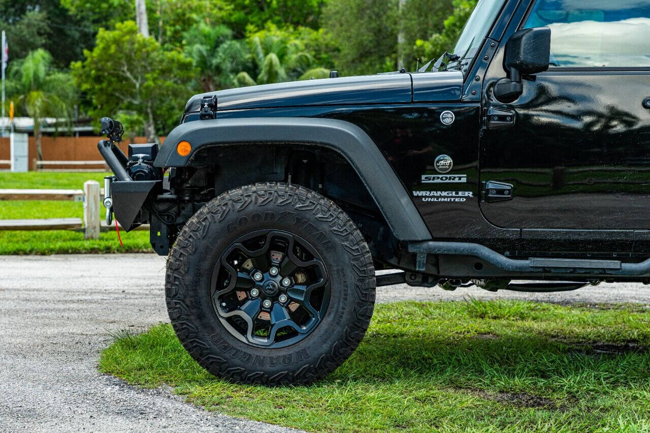 2015 JEEP Wrangler SUV / Crossover - $25,999
