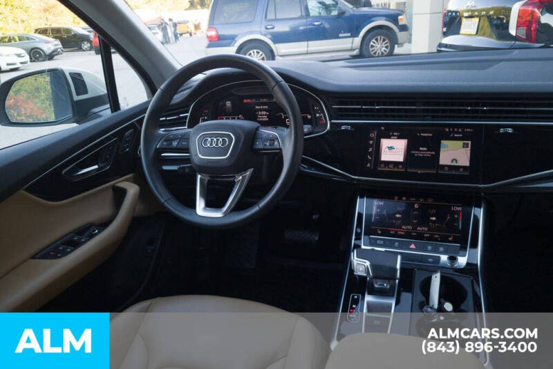 2024 Audi Q7 quattro Premium 45 TFSI