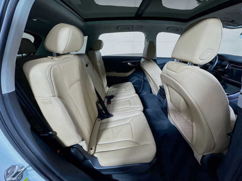 2025 Audi Q7 quattro Premium Plus 55 TFSI