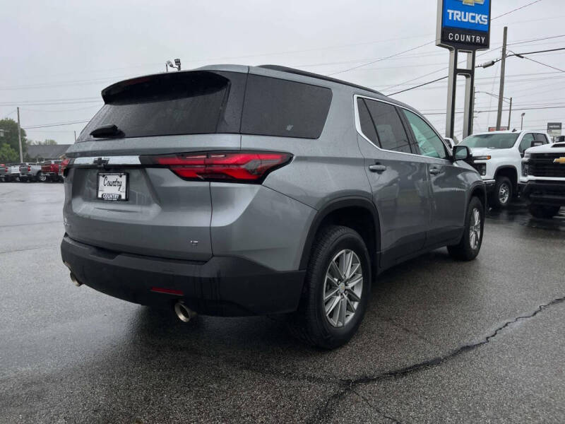 2023 Chevrolet Traverse LT Cloth