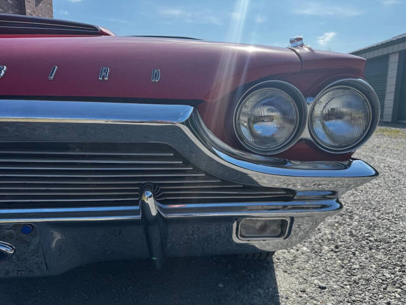1964 Ford Thunderbird