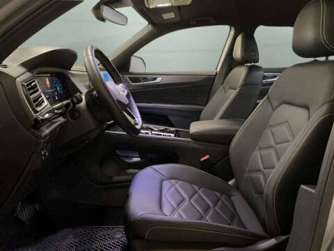 2025 Volkswagen Atlas Cross Sport SE 4Motion