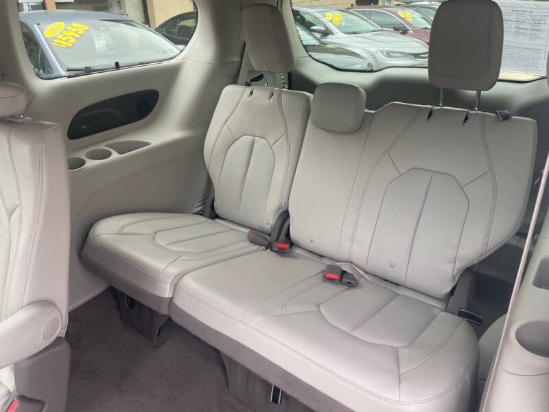 2020 Chrysler Pacifica Touring L Plus