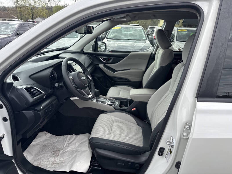 2024 Subaru Forester Premium