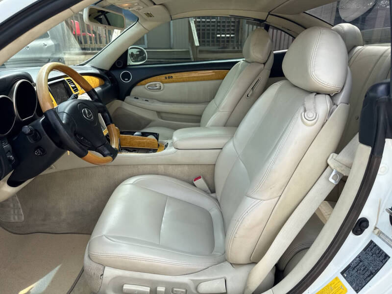2003 Lexus SC 430