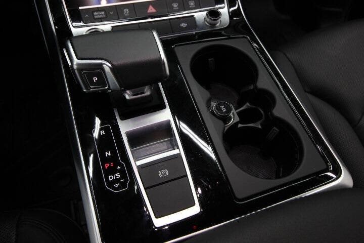 2022 Audi Q7 quattro Premium Plus 45 TFSI