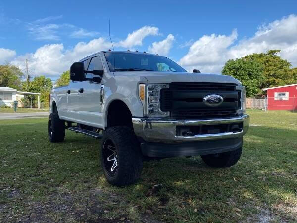 2017 Ford F-250 Super Duty XLT's photo