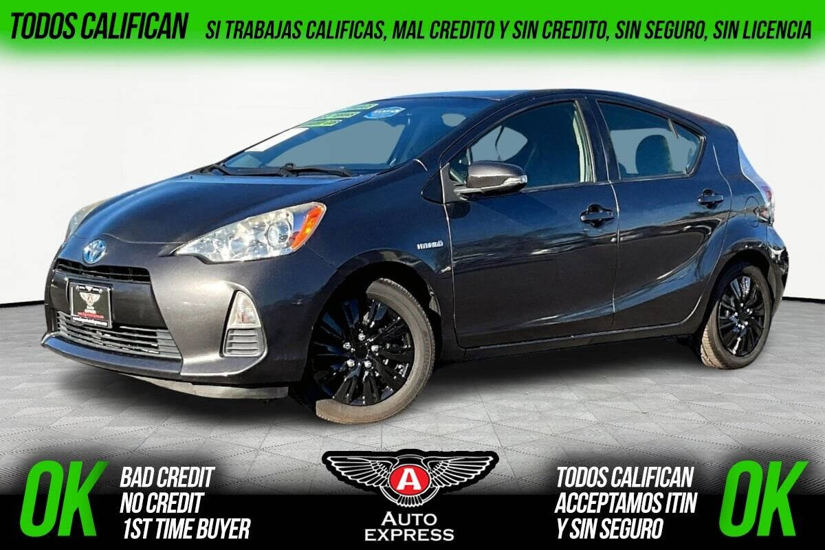 Gray 2014 Toyota Prius c One One 4dr Hatchback 1