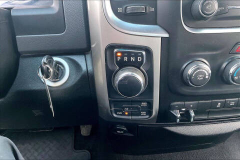 2017 RAM 1500 SLT