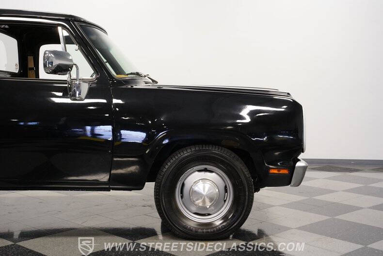 1977 Dodge D100 Pickup