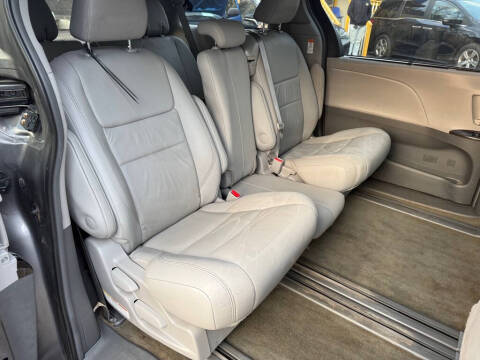 2017 Toyota Sienna