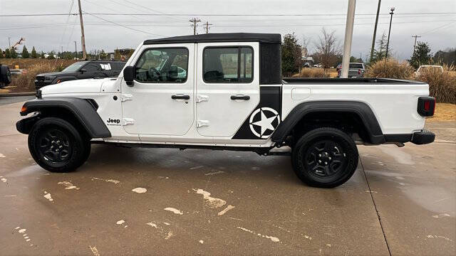 2024 Jeep Gladiator Sport