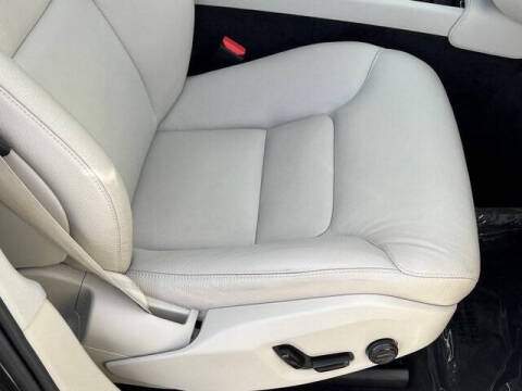 2023 Volvo XC90 B6 Plus Bright Theme 7P