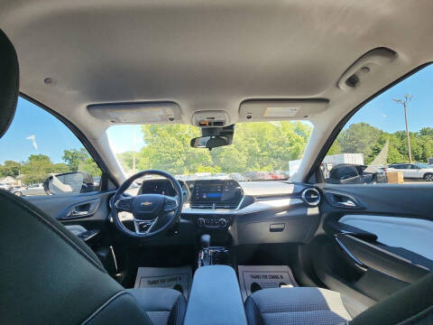 2024 Chevrolet Trax LT