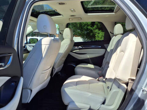 2023 Buick Enclave Essence