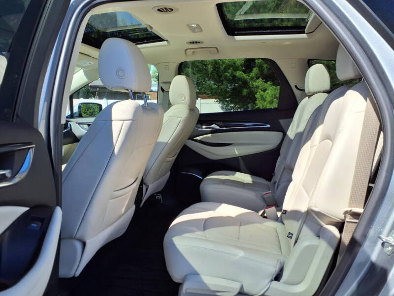 2023 Buick Enclave Essence