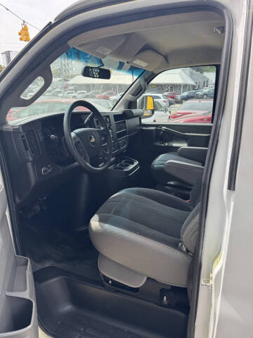 2021 Chevrolet Express 2500