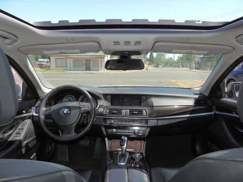 2011 BMW 5 Series 528i