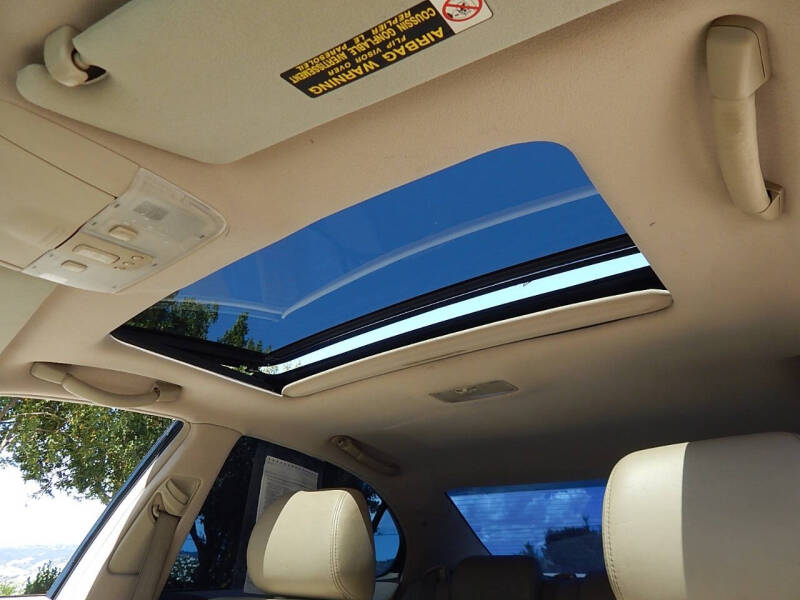 2004 Lexus ES 330
