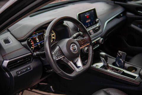 2022 Nissan Altima 2.5 SR