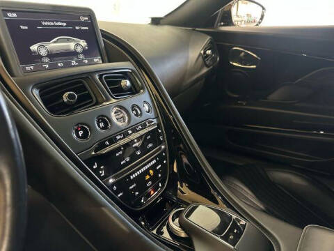 2017 Aston Martin DB11