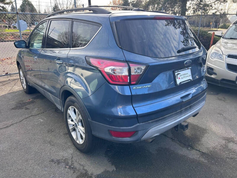 2018 Ford Escape SE