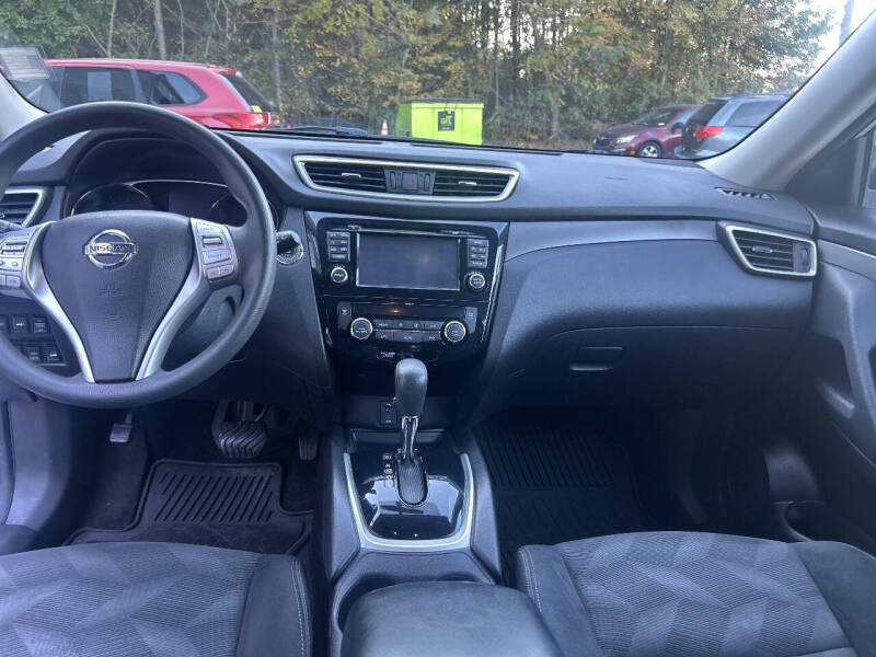 2015 Nissan Rogue SV