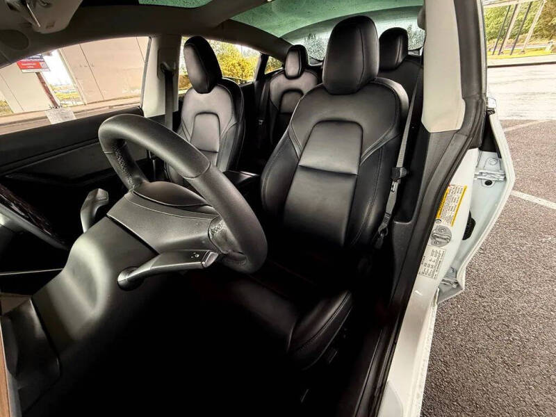 2019 Tesla Model 3 Standard Range Plus