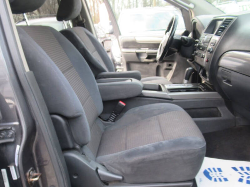 2012 Nissan Armada SV