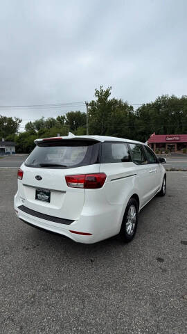 2016 Kia Sedona L
