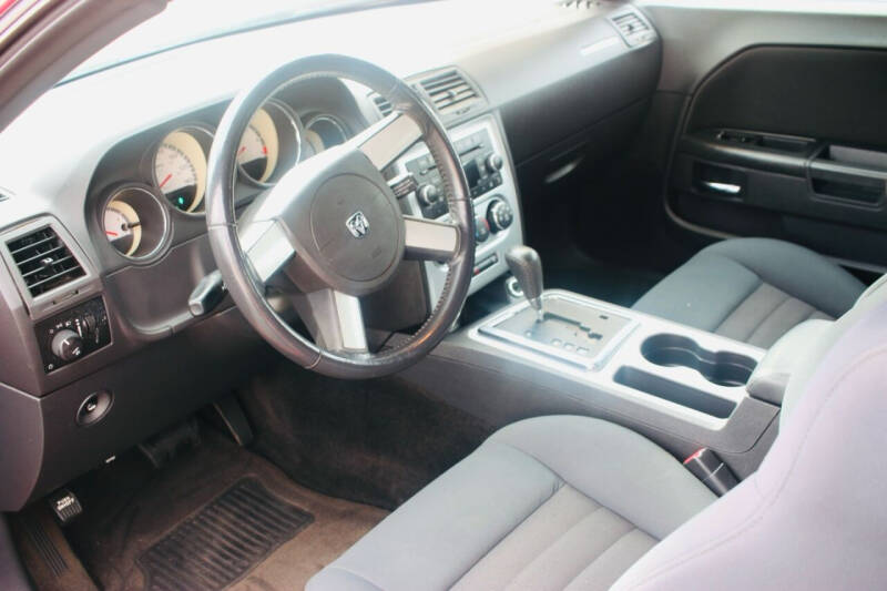 2010 Dodge Challenger SE