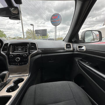 2017 Jeep Grand Cherokee Laredo