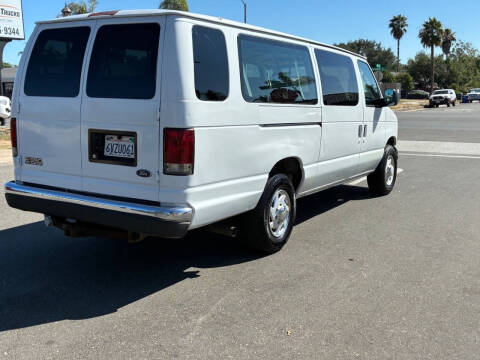 2003 Ford E-Series E-350 SD XLT