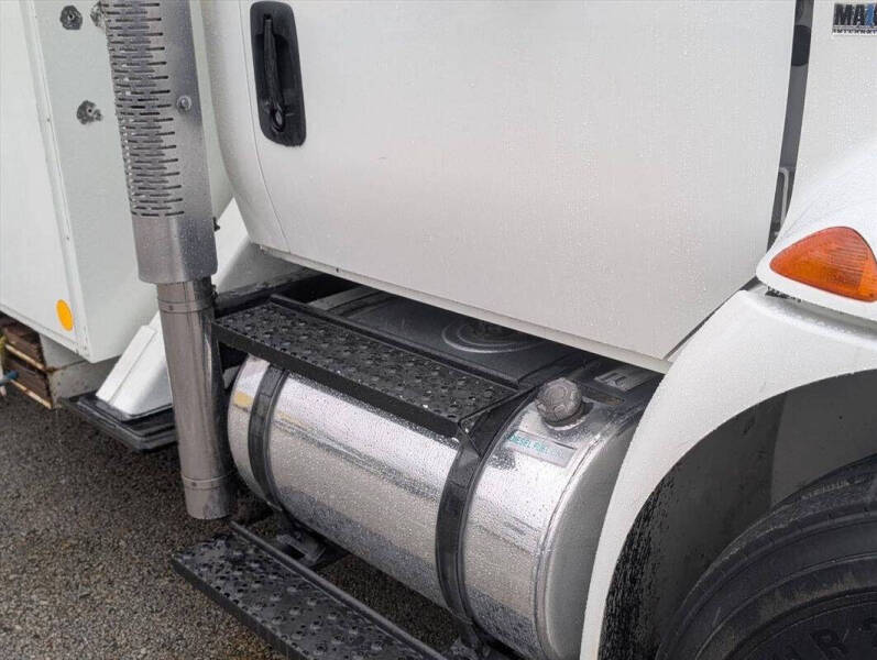 2011 International DuraStar 4300