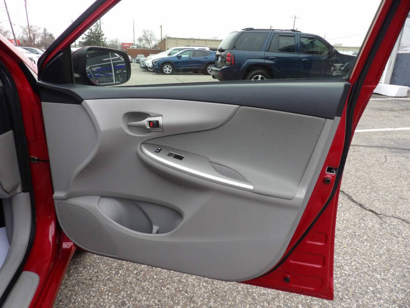 2012 Toyota Corolla LE