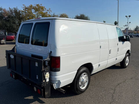 2009 Ford E-Series E-150
