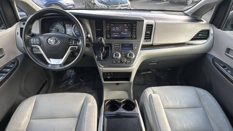 2018 Toyota Sienna