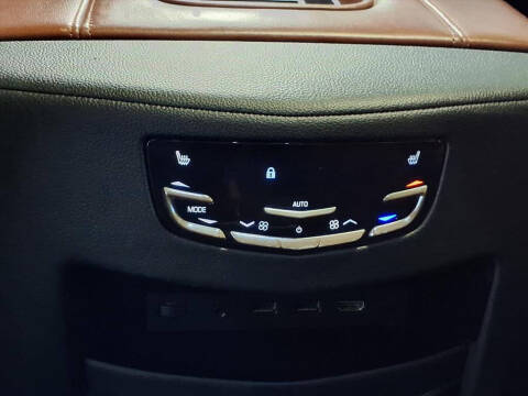 2019 Cadillac Escalade Luxury