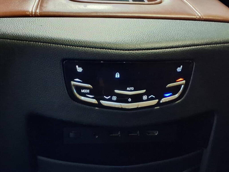 2019 Cadillac Escalade Luxury